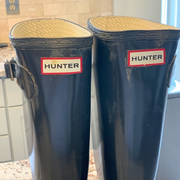 High gloss navy Hunter boots - Picture 3 of 9